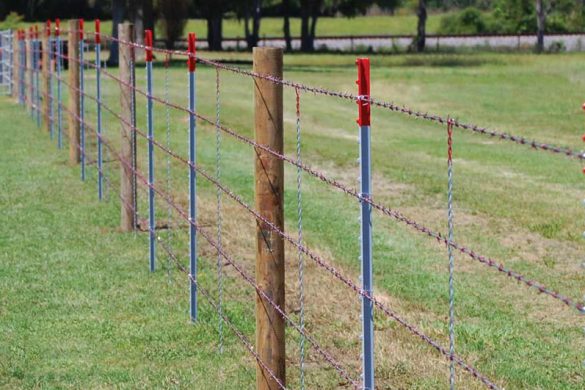 Installing Wire Fence with T-Posts | Red Brand