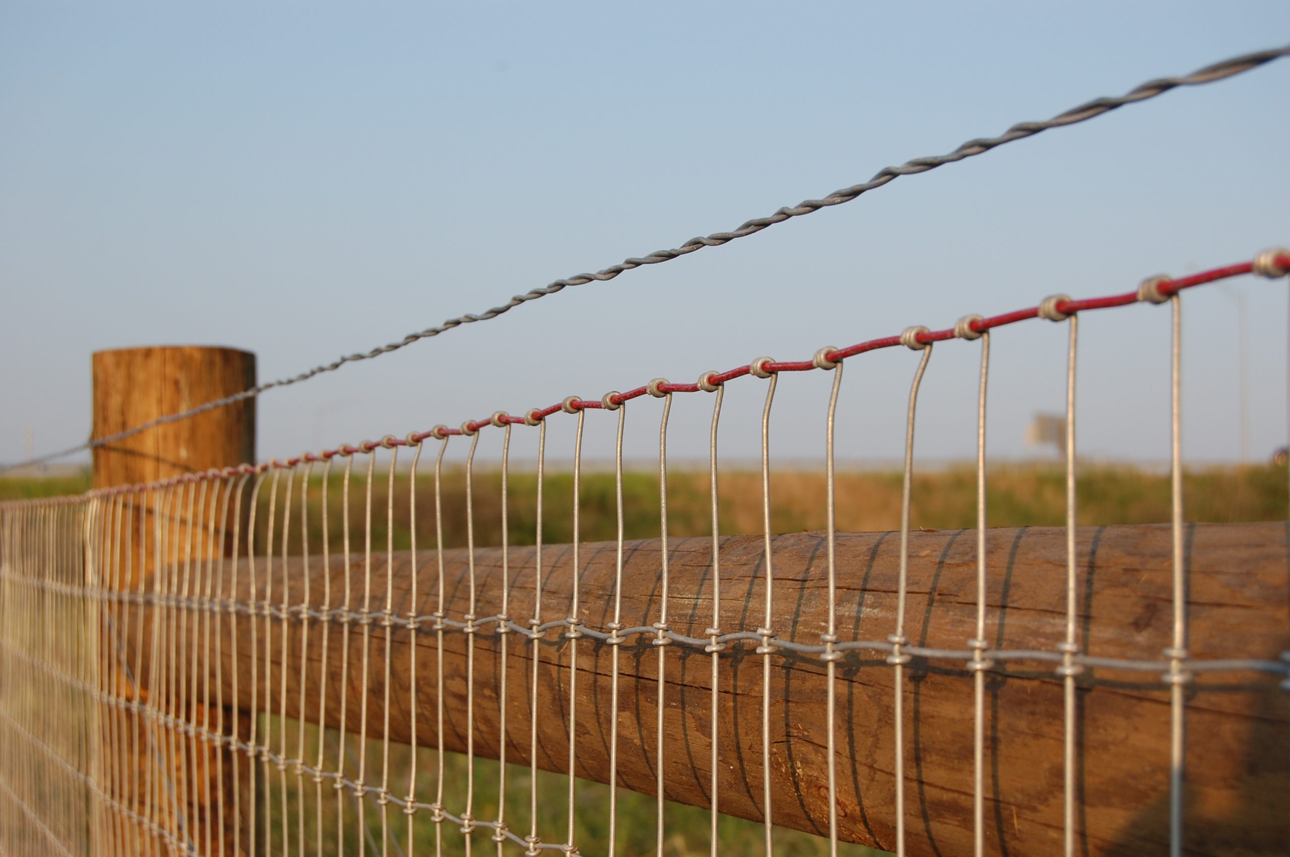 barb wire fence building guide